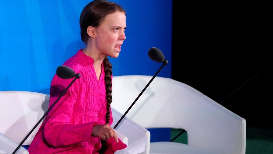 Çevre aktivisti Greta Thunberg'den dünya liderlerine: Boş laflarınızla çocukluğumu çaldınız