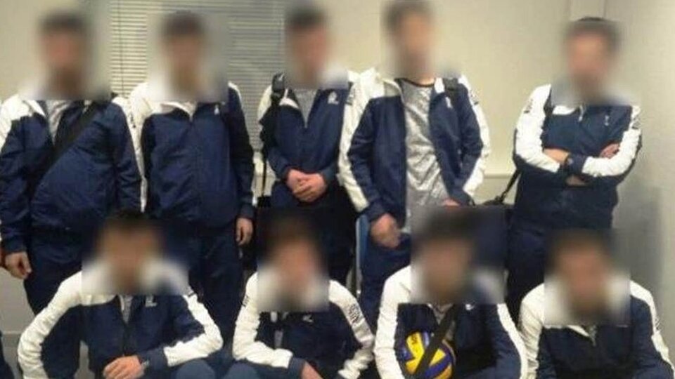 Suriyeli mülteciler Ukraynalı voleybol takımı kılığında Yunanistan'dan İsviçre'ye gitmeye çalışırken yakalandı