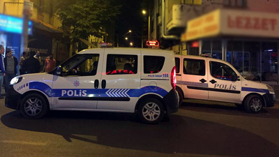 İzmir'de silahlı kavga: 3 yaralı