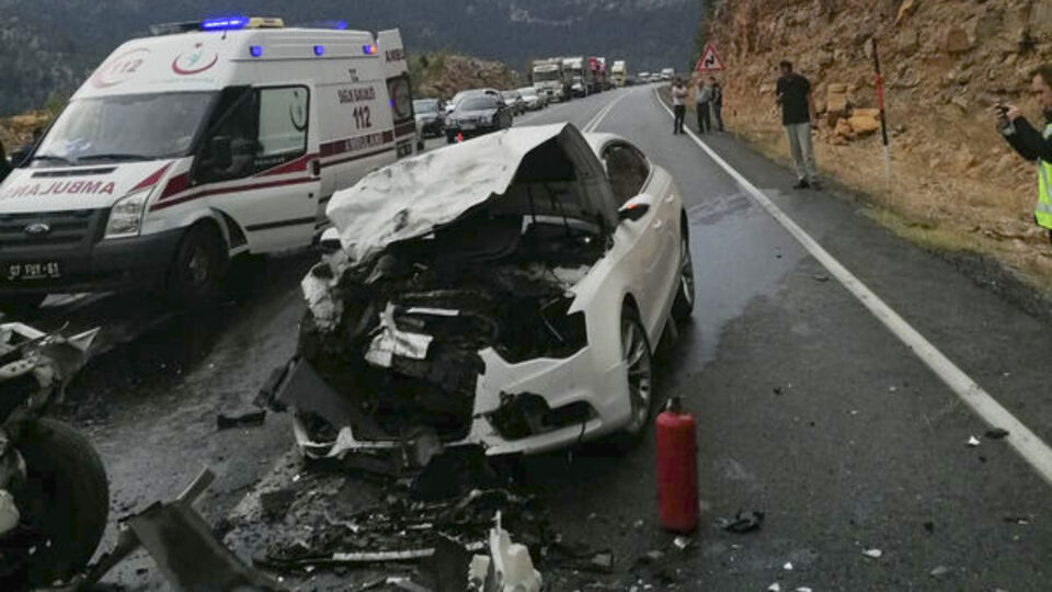 Antalya'da feci kaza: 4 ölü