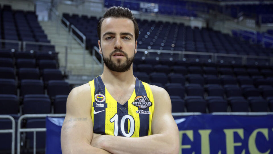 Melih Mahmutoğlu, sezona kupayla başlamayı hedefliyor