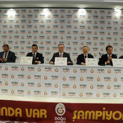 Galatasaray bizi gururlandırıyor