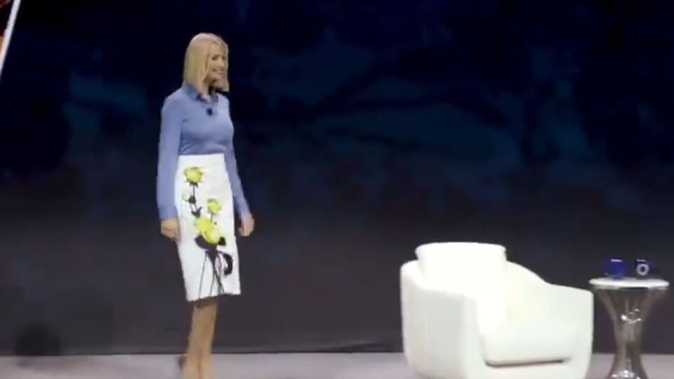 BM zirvesine Ivanka'nın eteği damga vurdu!