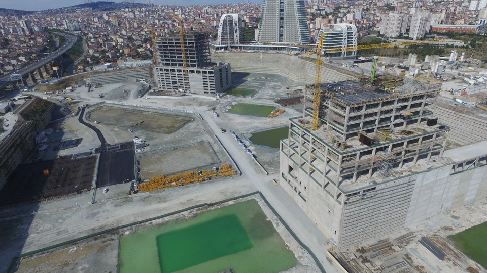 3 inşaatçı çekildi, Varlık Fonu İFM'ye ortak