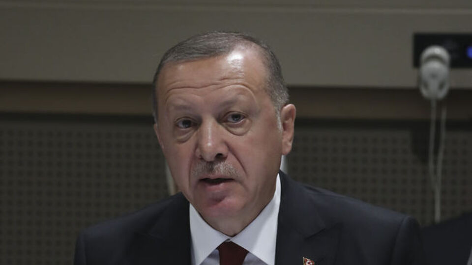 Cumhurbaşkanı Erdoğan'ın sandalyesi boş kaldı