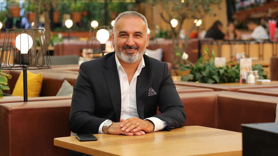 Happy Moon's, Londra yolunda