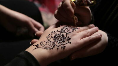 Evde hint kınası dövme nasıl yapılır?