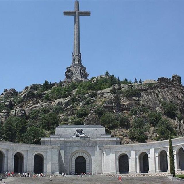 Diktatör Franco mezarından çıkarılacak!