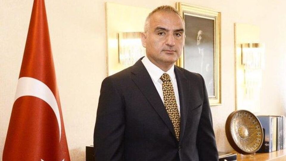 'Dil bir milletin kimliğidir'