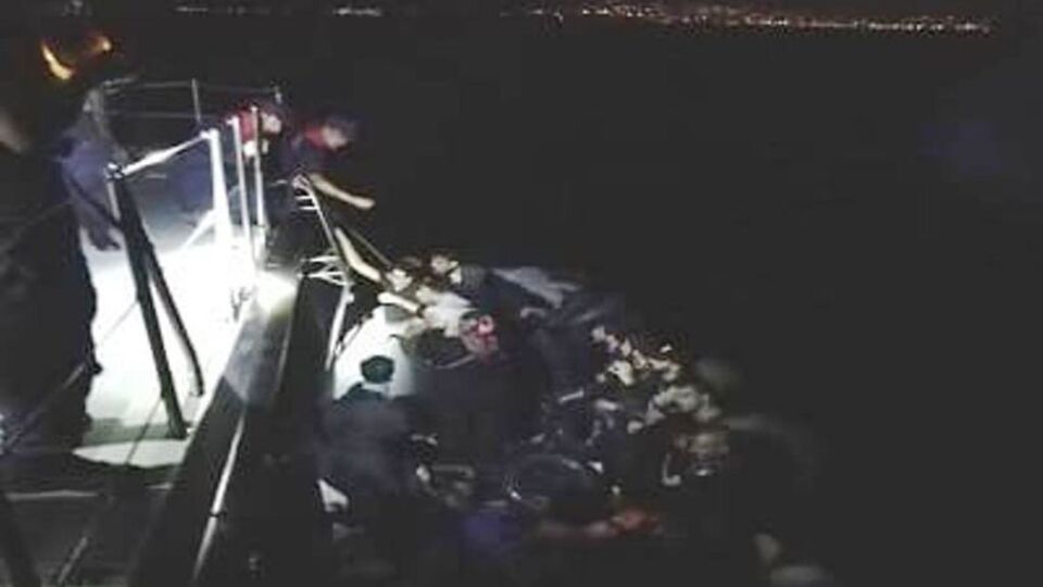 Kuşadası'nda 36 kaçak göçmen yakalandı