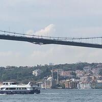 Depremin ardından tartışılan görüntü