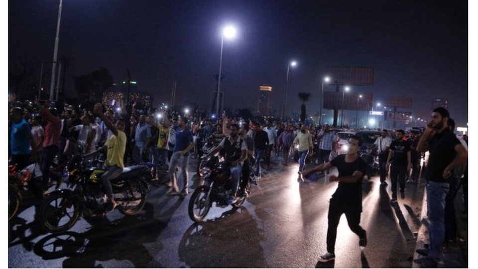 Muhammed Ali: Mısır'da protesto gösterilerini başlatan işadamı kimdir?