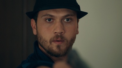 "Bir kişi kaldı, Efsun!"