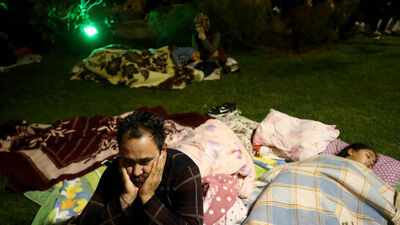 Parklarda sabahladılar!