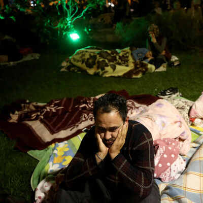 Parklarda sabahladılar!