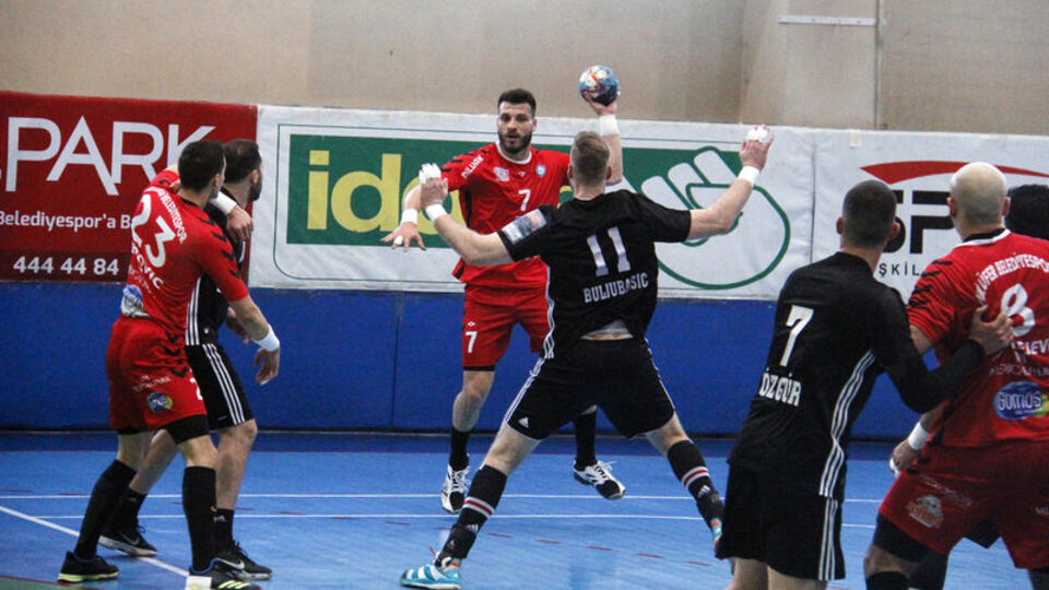 Erkekler hentbolda lig başlıyor