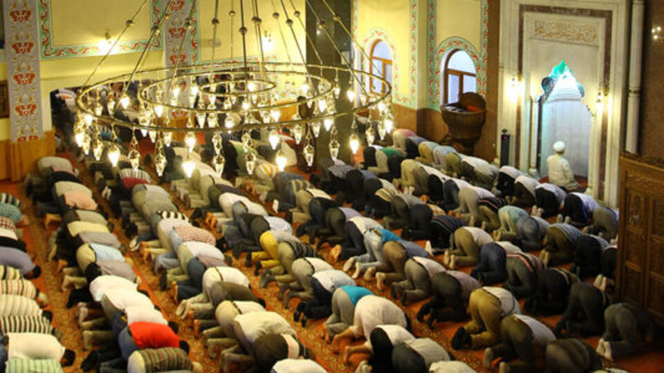 İzmir Cuma namazı saati