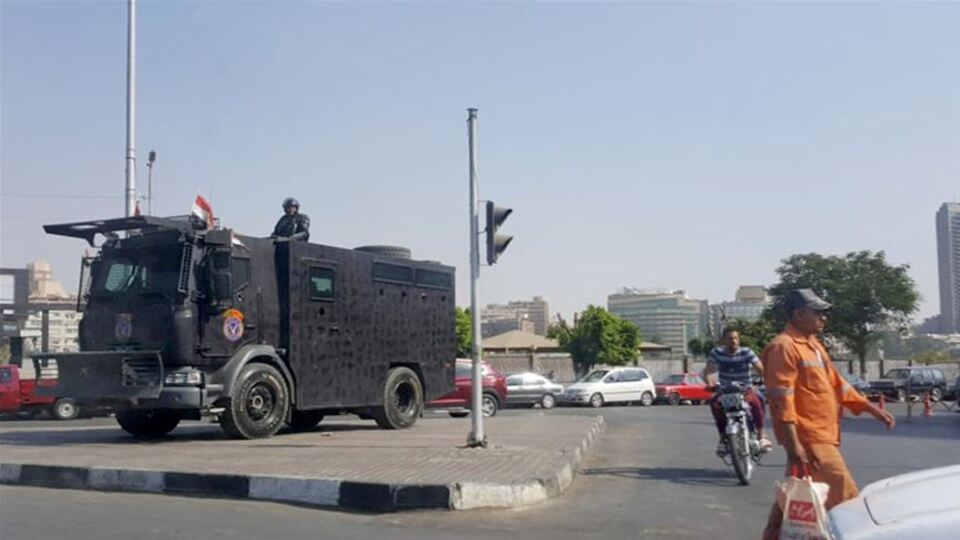 Mısır'da Sisi karşıtları ve destekçilerinden eş zamanlı gösteriler