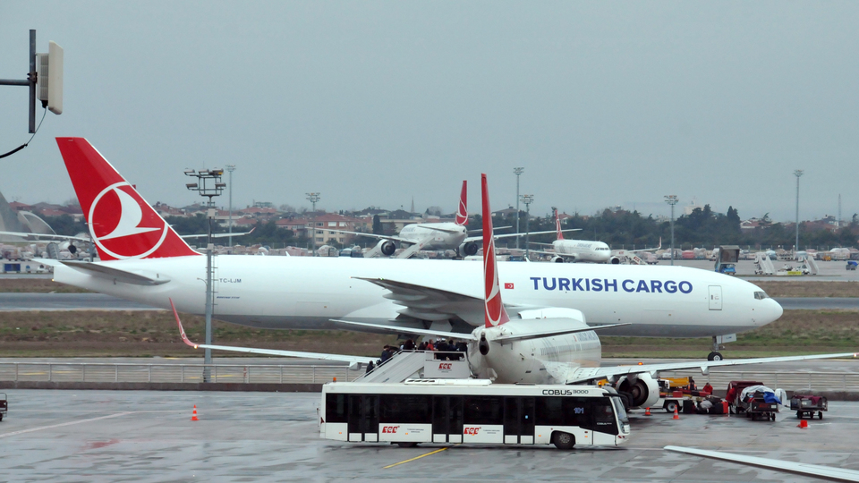 Hava yükünün yüzde 65'ini İstanbul omuzladı