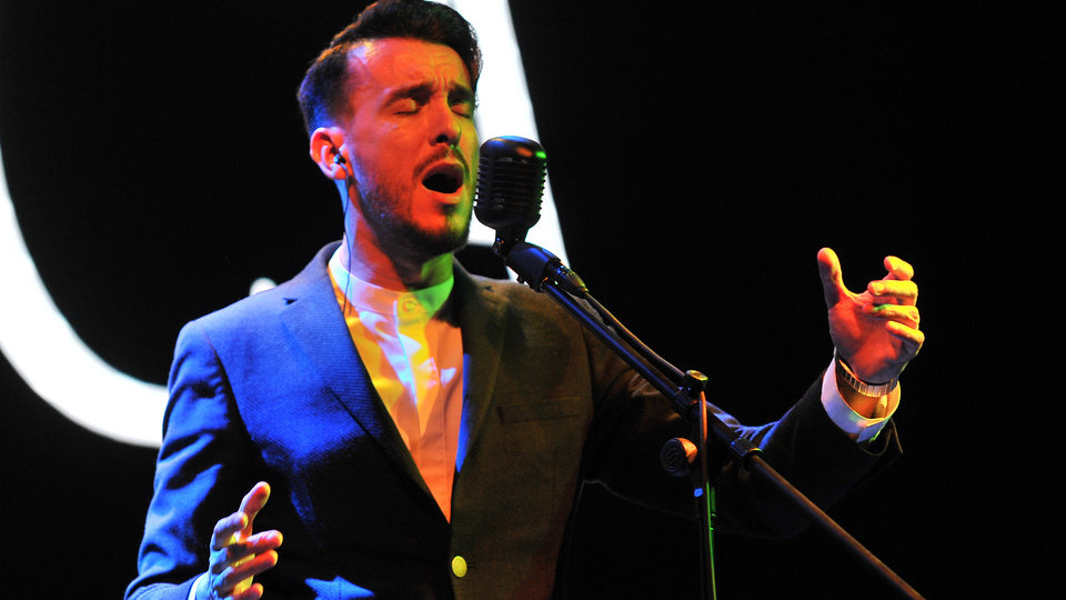 Hayranlarına unutulmaz bir gece yaşattı