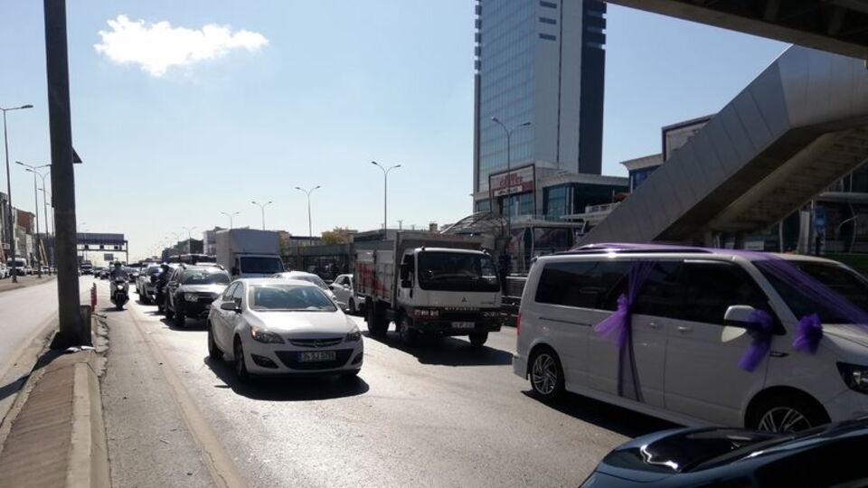 E-5'i kilitleyen kaza!