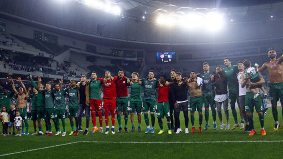 Bursa tek attı, 3 aldı