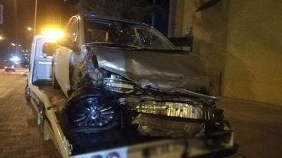 İzmir'de feci kaza: 1'i ağır, 5 yaralı