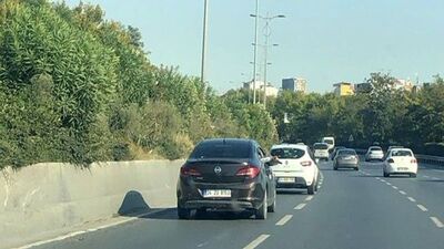 Burası: İstanbul! Trafikte şok görüntü!