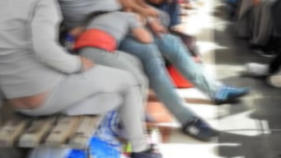 Balıkesir'de 34, Çeşme'de 224 kaçak göçmen yakalandı