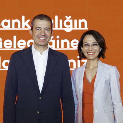 Akbank kabına sığmadı