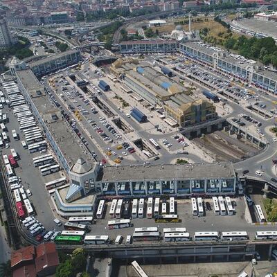 Otogarda beklenen yıkım başladı!