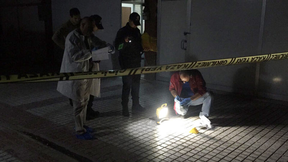 Tütün sarma tartışması çatışmaya dönüştü