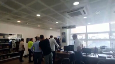 Belediye binasında başkan yardımcısını rehin aldı