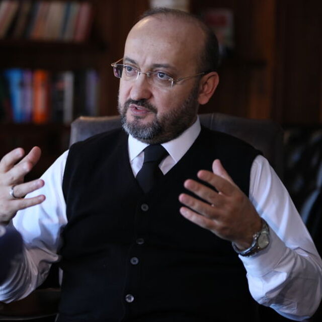 Yalçın Akdoğan, AK Parti Genel Başkan Danışmanı oldu