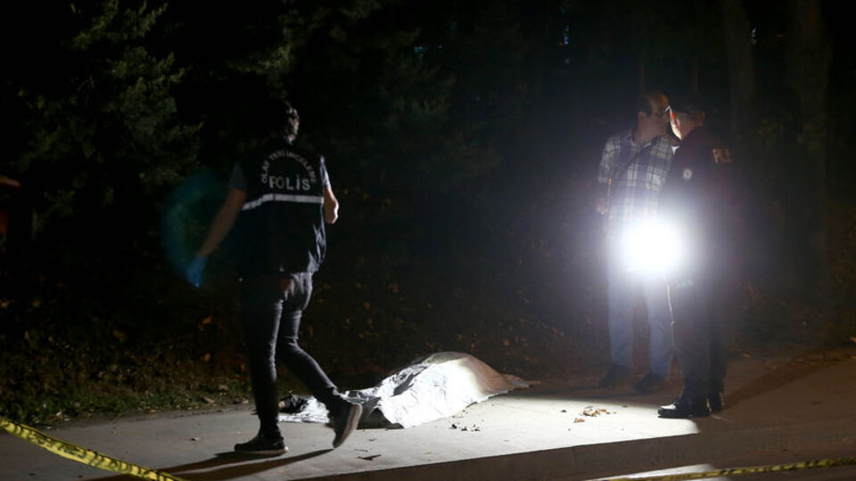 Hafif ticari aracın çarptığı Iraklı bisikletli öldü