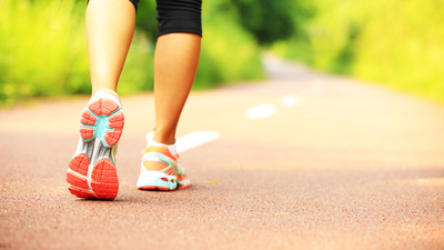 Her gün 30 dakika tempolu yürüyüş sağlığı koruyor