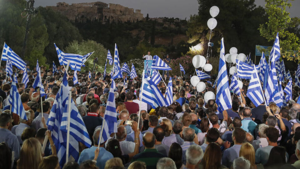Yunanistan'ın nüfusu azalıyor