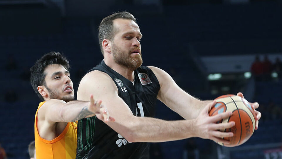 Oğuz Savaş, Beşiktaş'ta