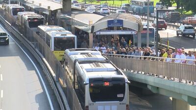 Metrobüsten yıllık 165 milyon dolar gelir elde ediliyor