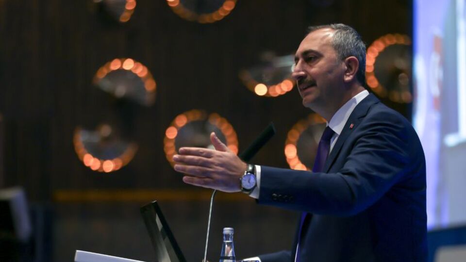 Bakan Gül'den kritik açıklamalar!