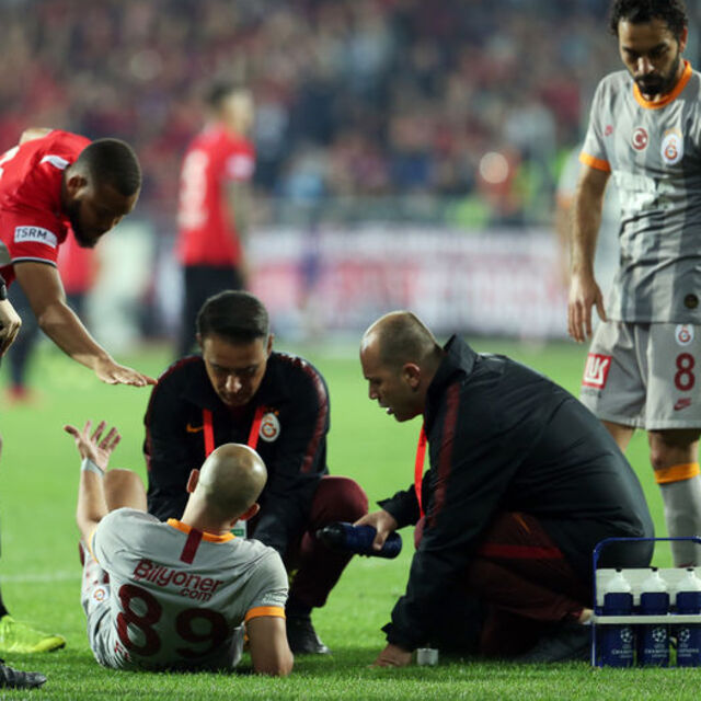 Galatasaray'da değişiklik krizi!