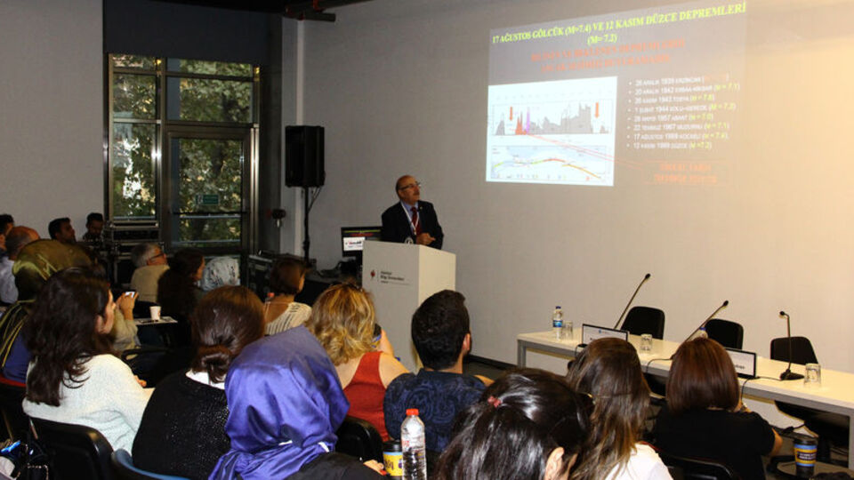 "Marmara ve Bingöl'de her an deprem olabilir!"