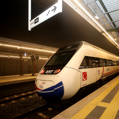 Tren biletleri ve posta ücretlerine zam