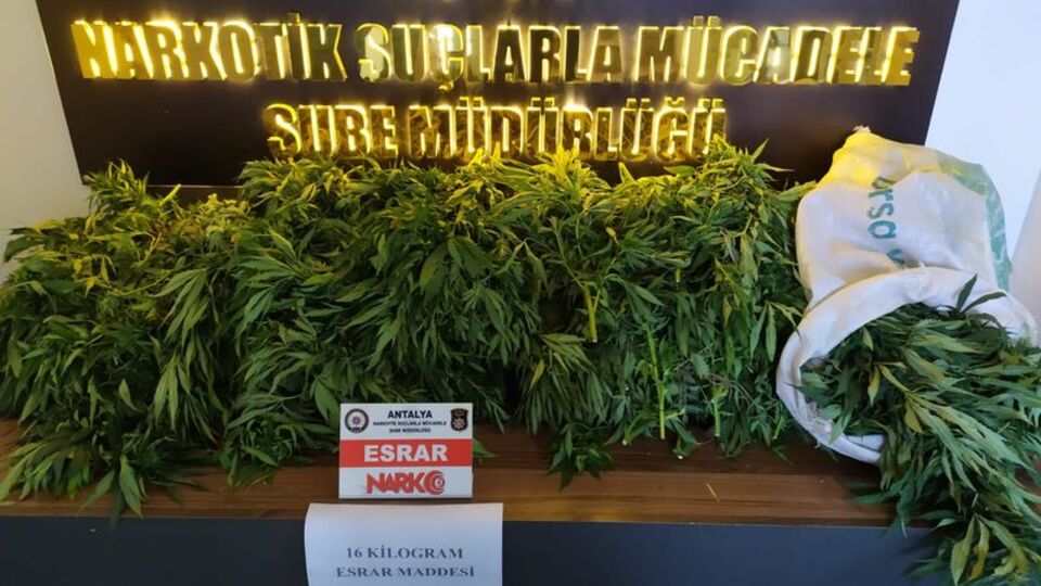 Antalya'da 16 kilogram esrar ele geçirildi