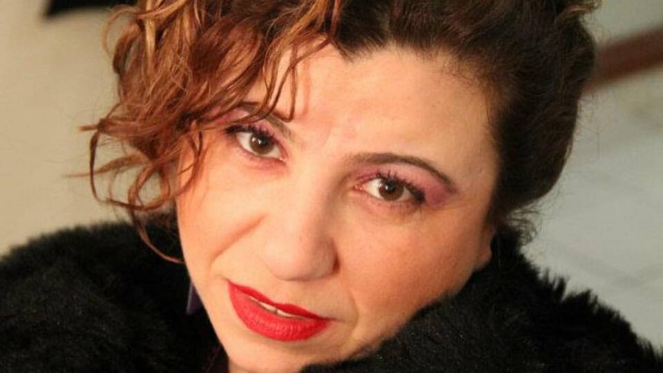 Dilek Denizdelen kimdir?