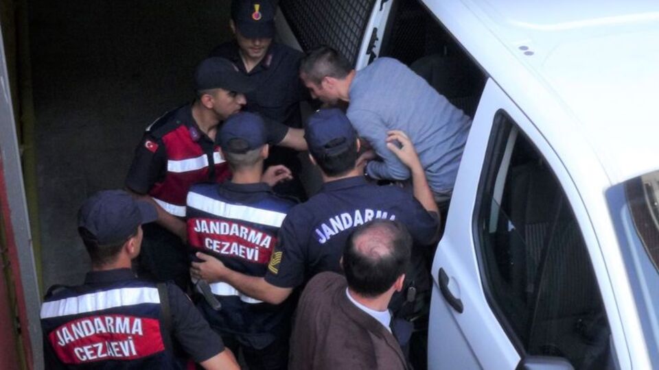 Kocasını böyle savundu: Onu terk ederdim