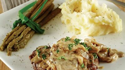 Kremalı Mantar Soslu Antrikot tarifi