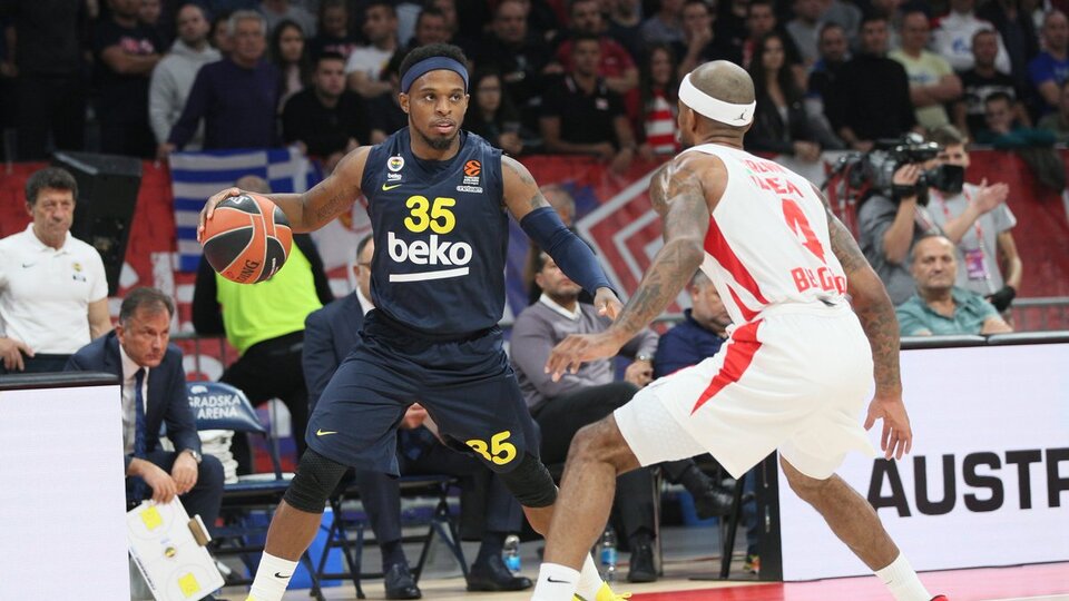 Fenerbahçe Beko, Sırbistan'da kayıp!