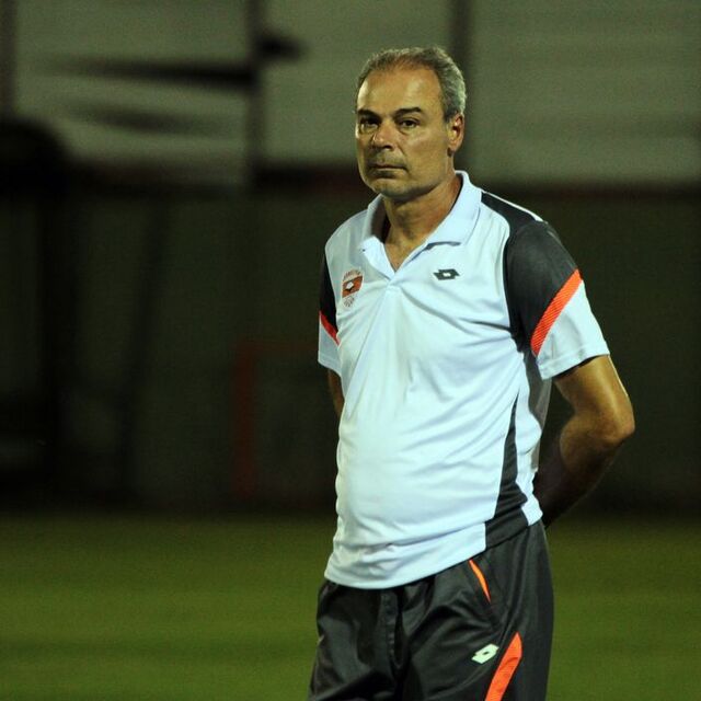 Adana'da Eriş gitti, İpekoğlu geldi