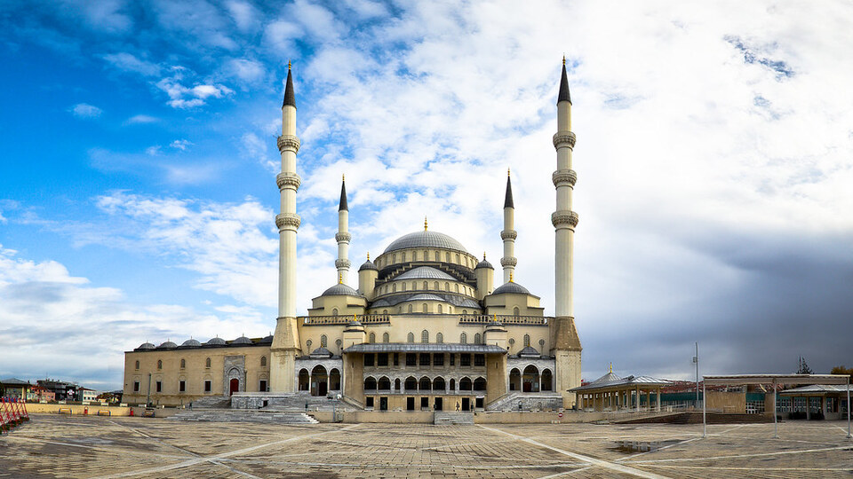 Ankara Cuma namazı saat kaçta?